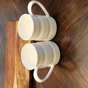 Pair of fitz and Floyd mugs